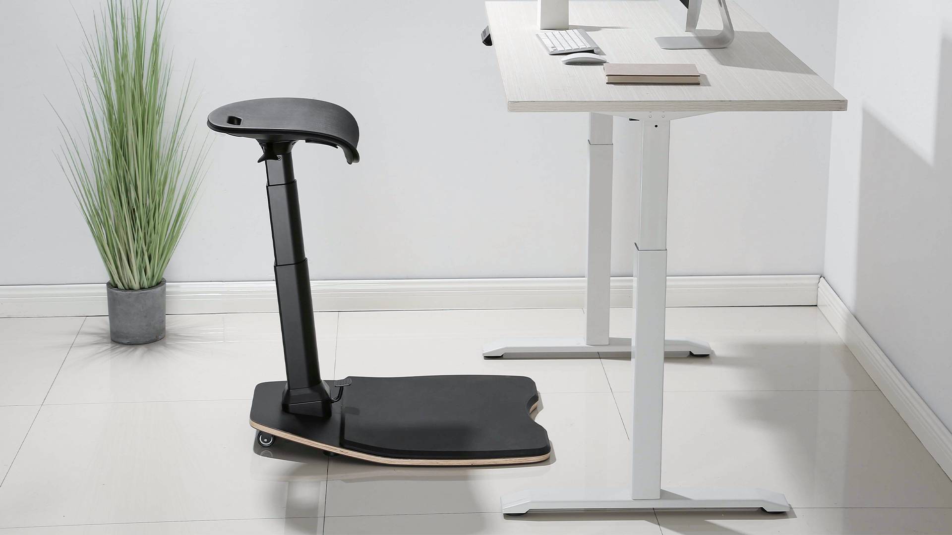 DWS18-02 Electric Scissor Lift Desk Converter